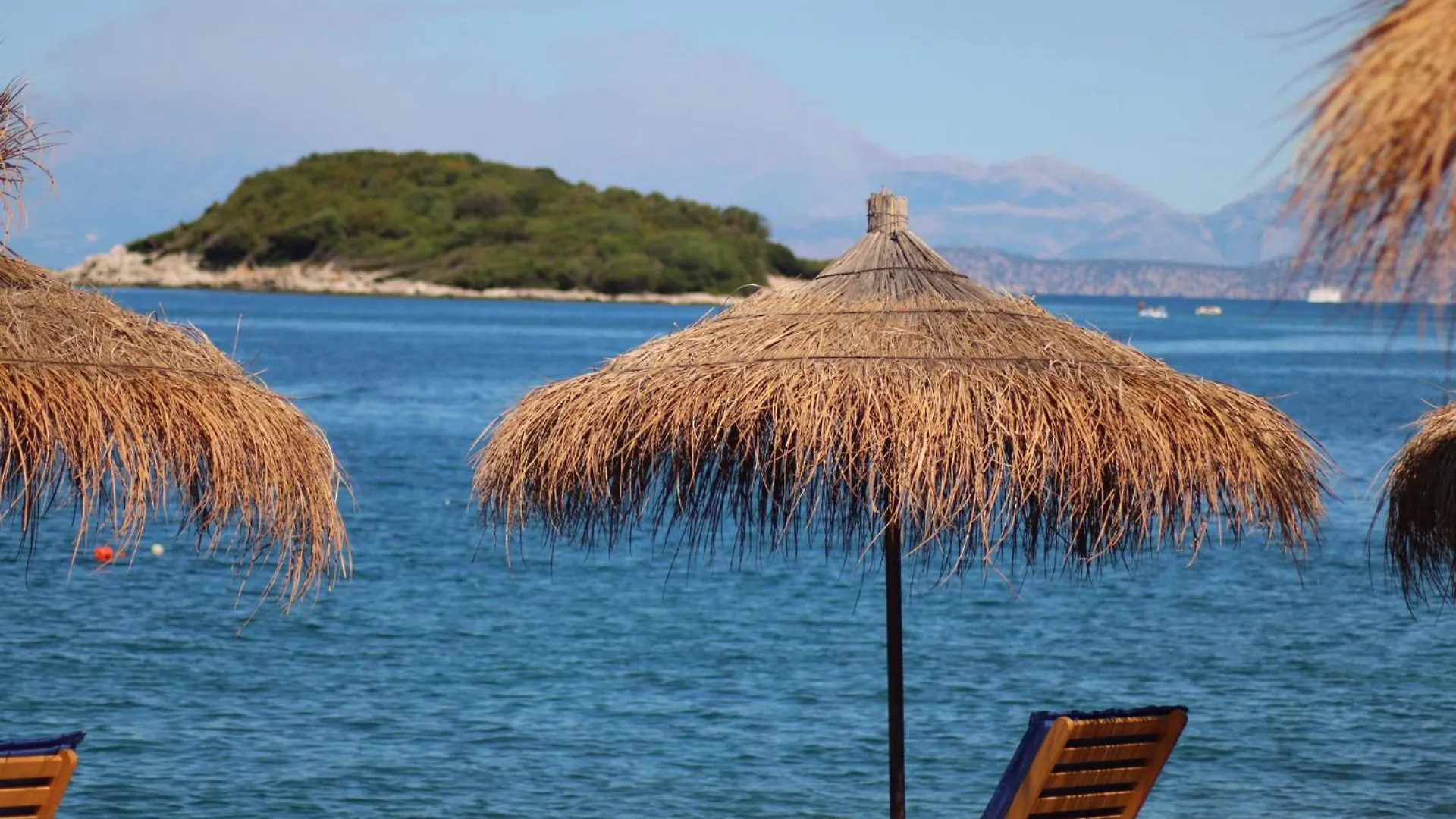 Manta Hotel Ksamil 4*,  Albania