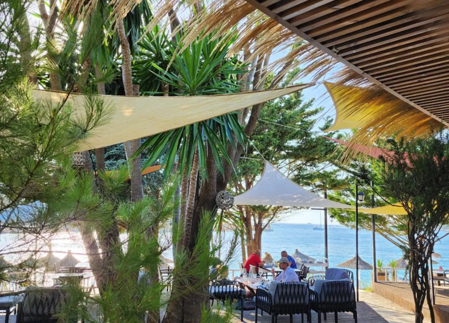 Manta Hotel Ksamil