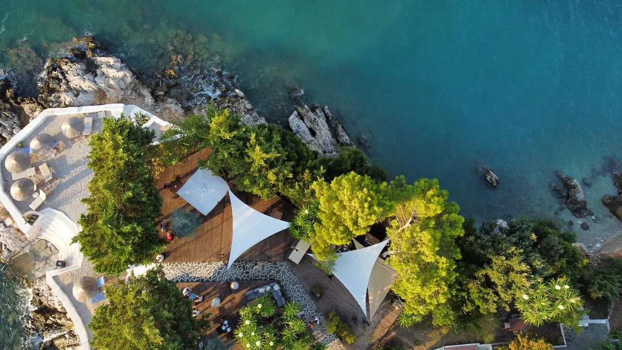 Manta Hotel Ksamil 4*,  Albania