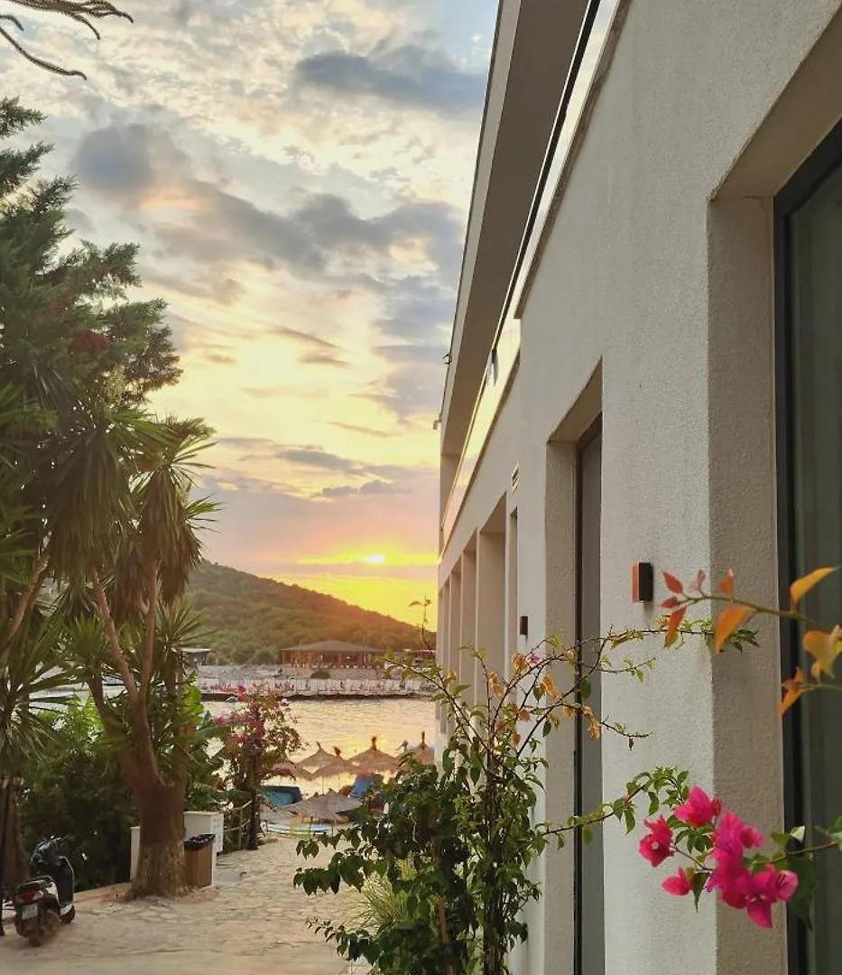 Manta Hotel Ksamil