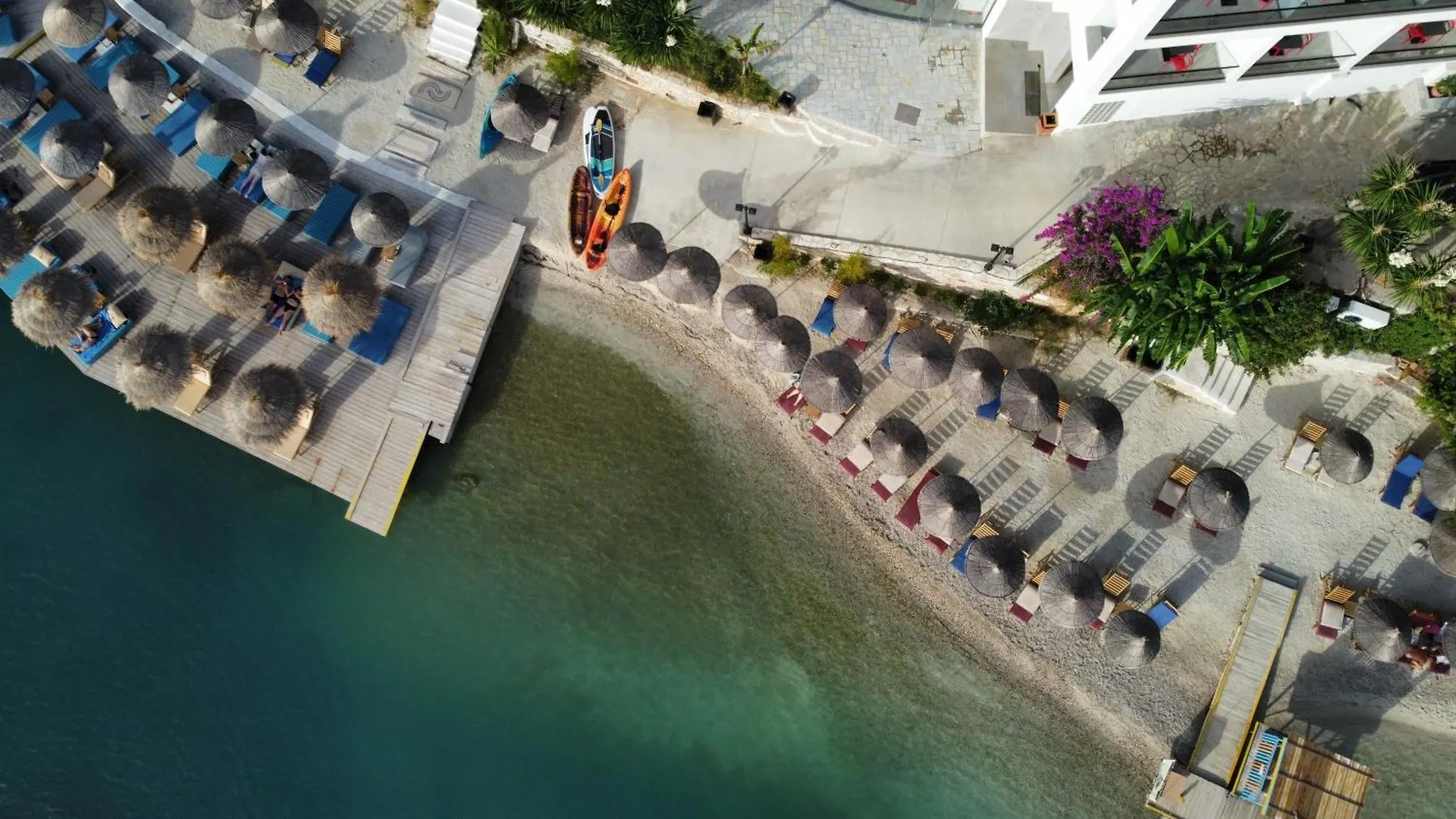 Manta Hotel Ksamil 4*,  Albania