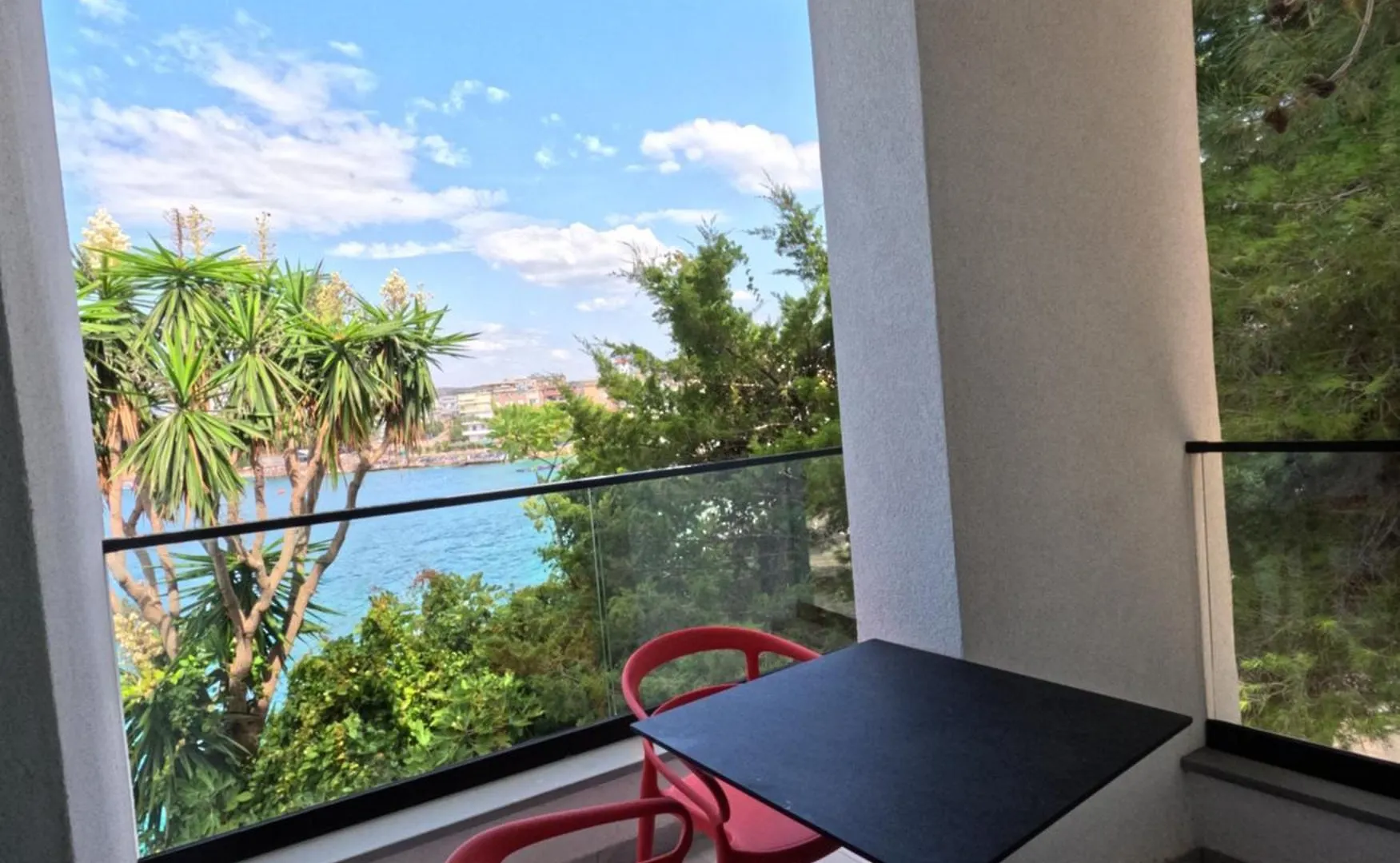 Manta Hotel Ksamil 4*,  Albania