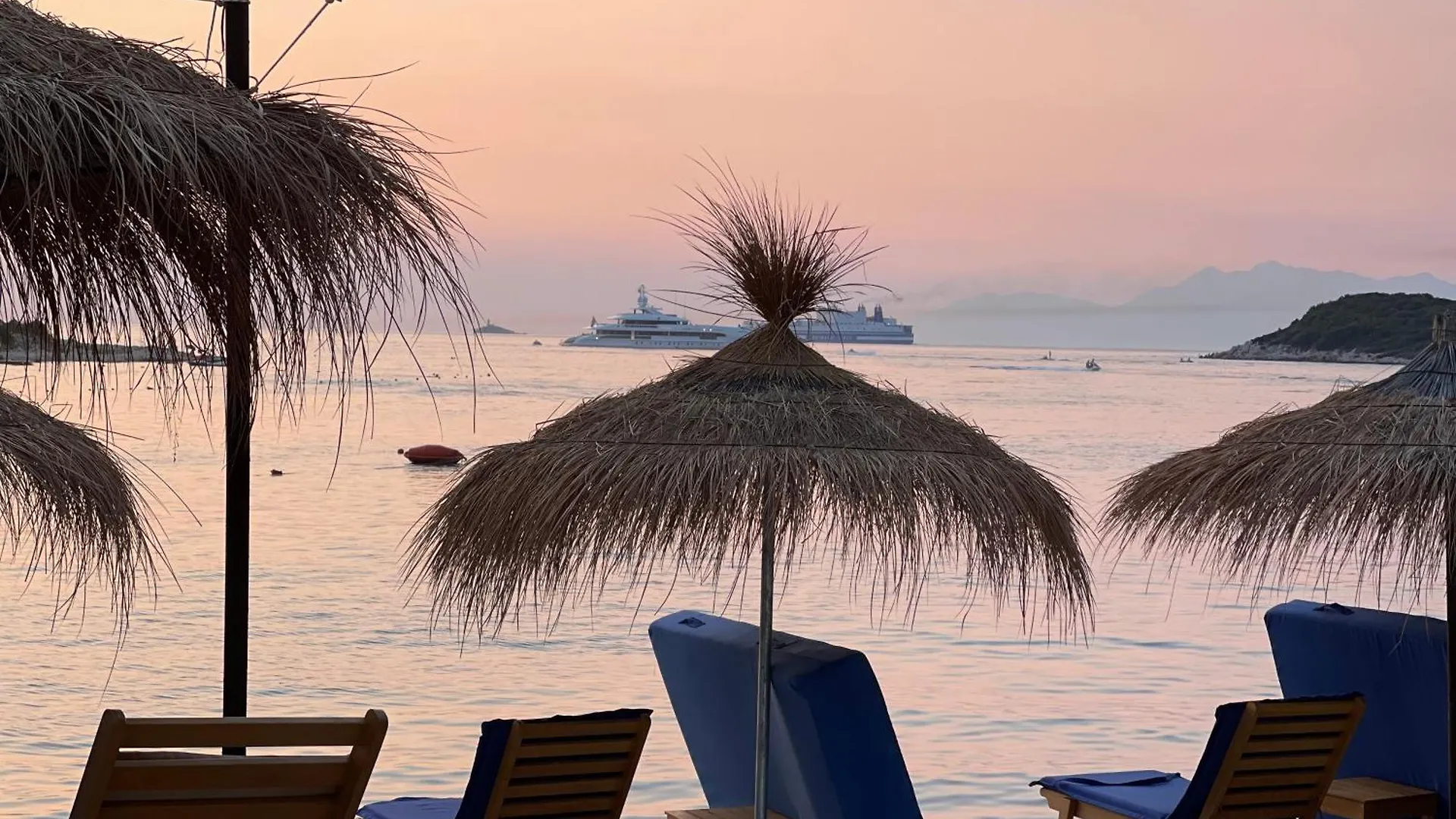 Manta Hotel Ksamil