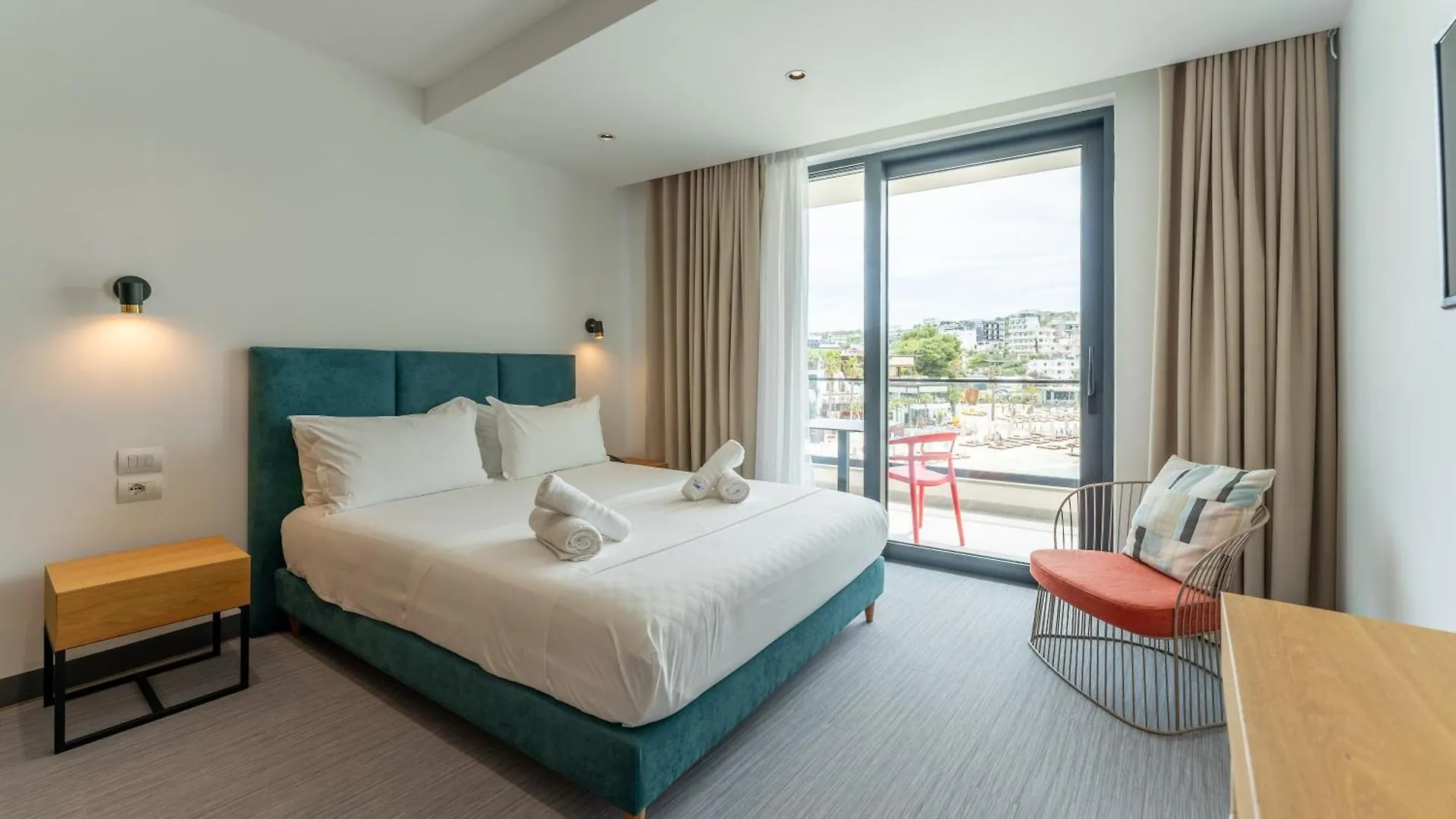 Manta Hotel Ksamil