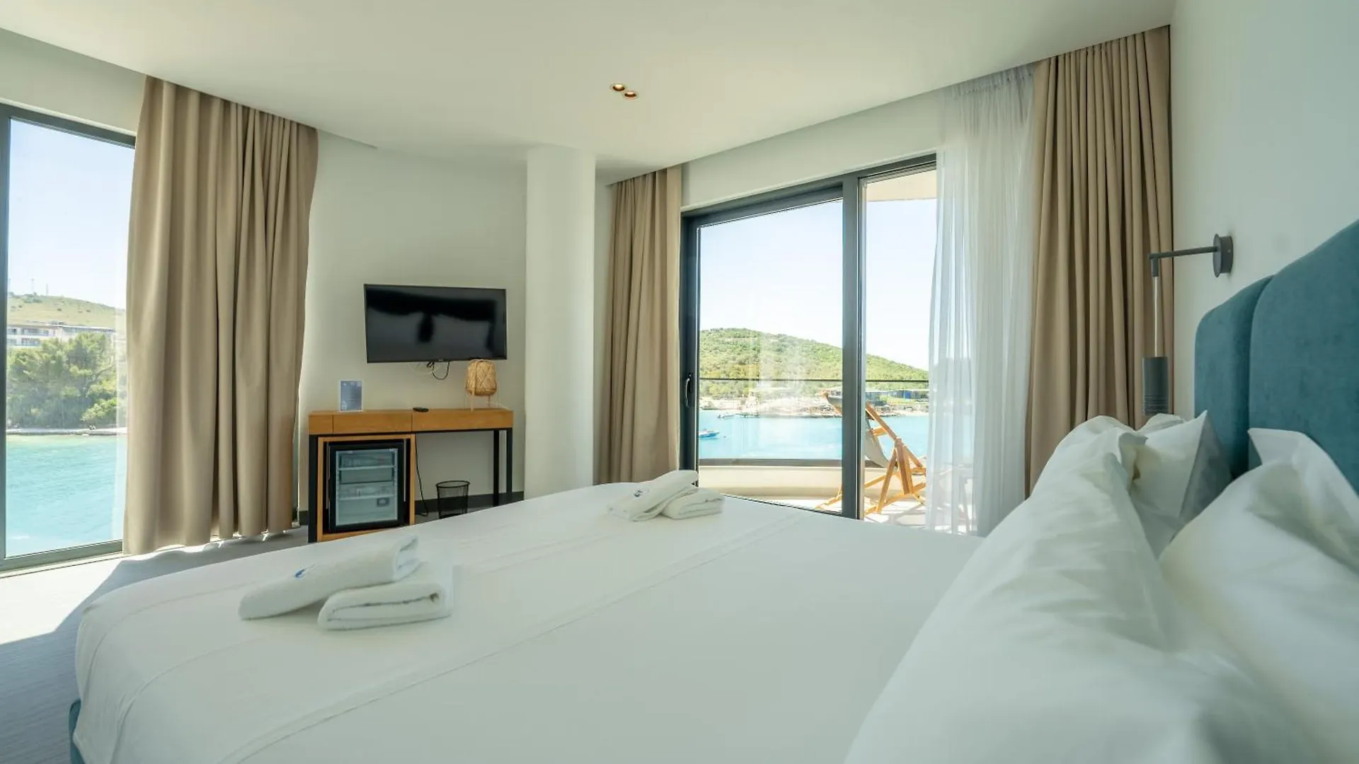 Manta Hotel Ksamil